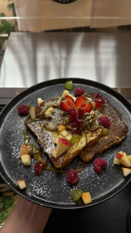 French Toast mit Obst